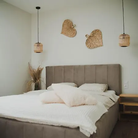 Nadolnik Apartment Познань Екстер'єр фото